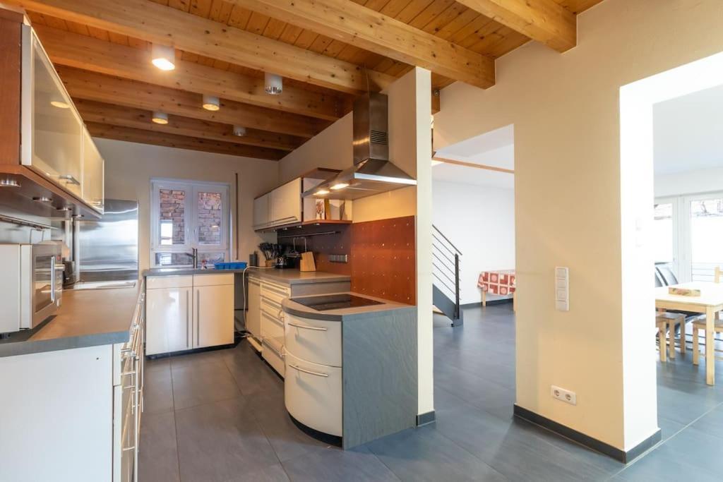 Maisonette-Wohnung Mit 5 Schlafzimmern Woerrstadt Экстерьер фото