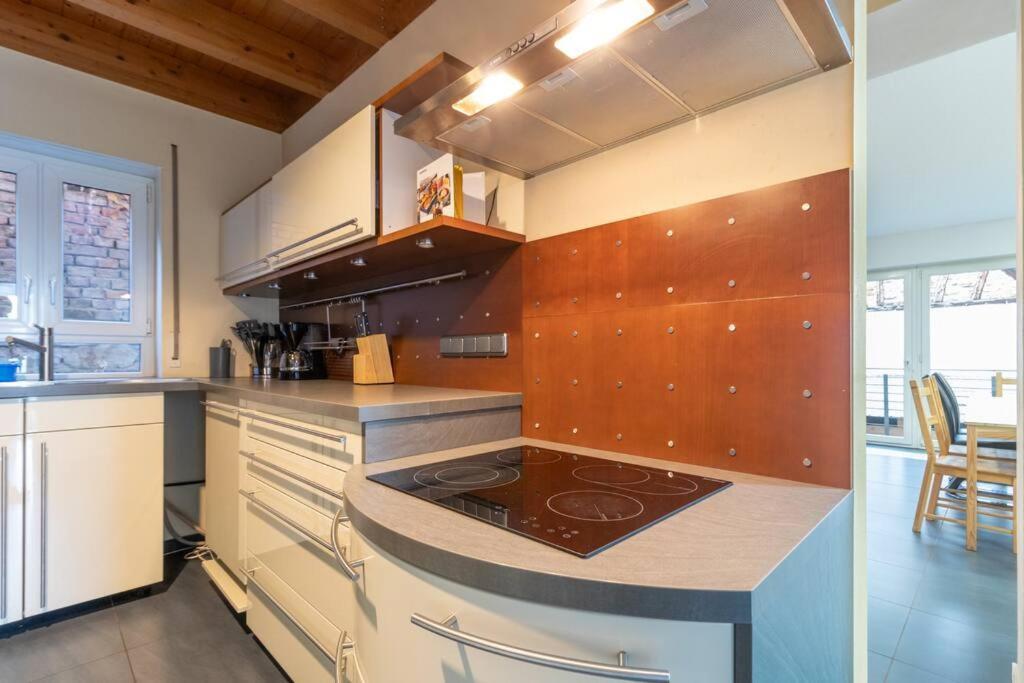 Maisonette-Wohnung Mit 5 Schlafzimmern Woerrstadt Экстерьер фото